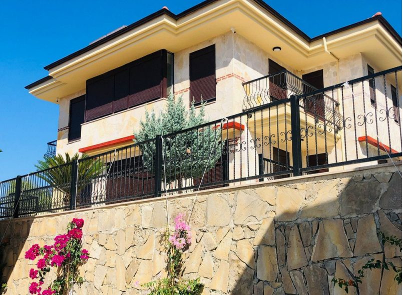 Begonvil Taş Evleri